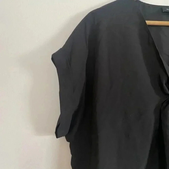 Club Monaco Black Twist Top - Picture 4 of 11